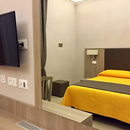 Archi Di 3* Rome