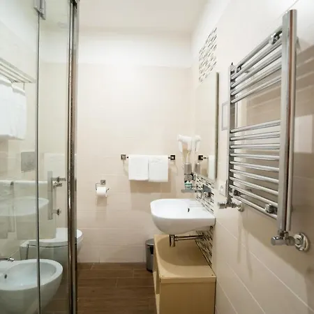 Archi Di 3* Rome